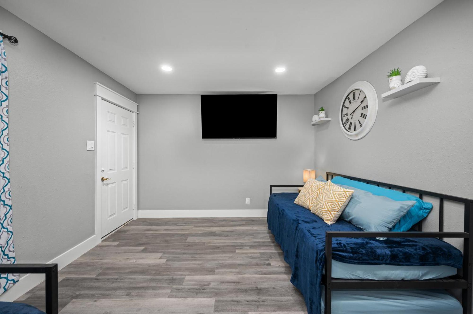 Comfortable 2Br Apt In Vibrant Houston Heights Екстериор снимка