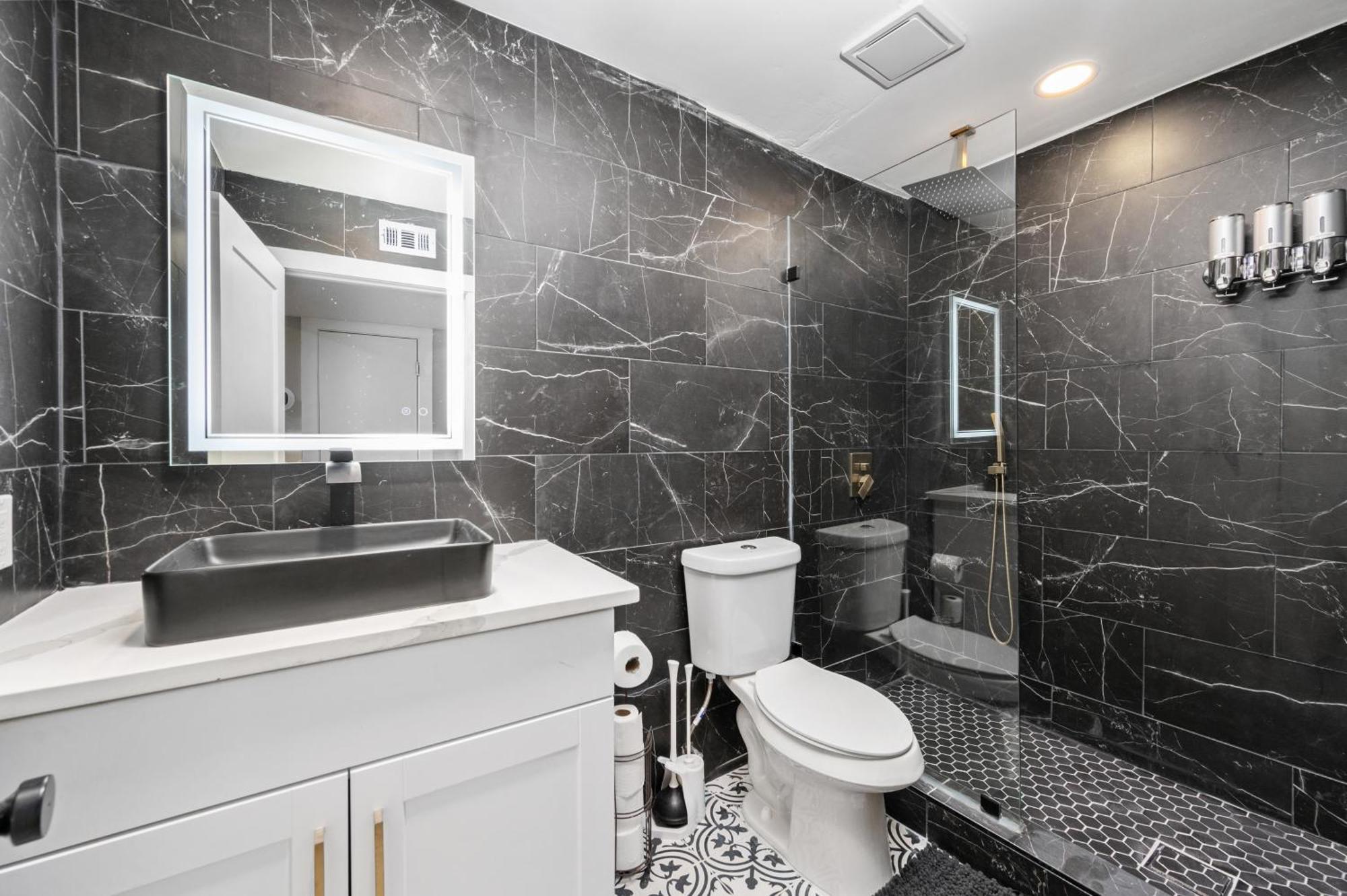 Comfortable 2Br Apt In Vibrant Houston Heights Екстериор снимка